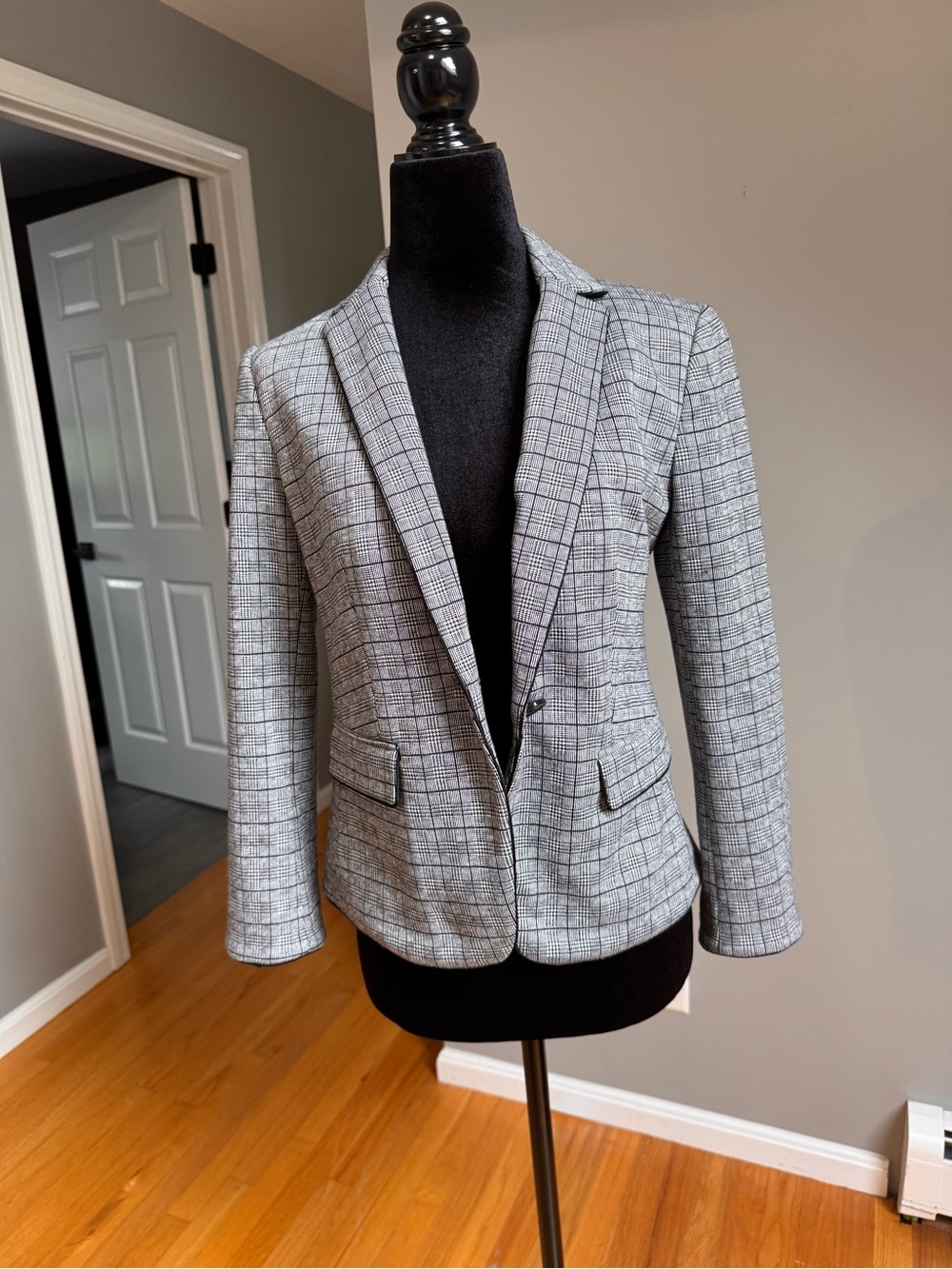 Ann Taylor Gray Plaid Blazer Jacket